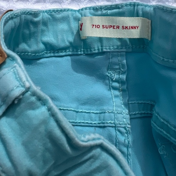 Levi's Girls' 710 Super Skinny Soft Brushed Jeans - Picture 15 of 15